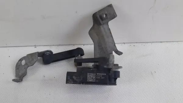 Volvo V60 II Niveausensor Hinten OEM 32246632, 31476759 image 4