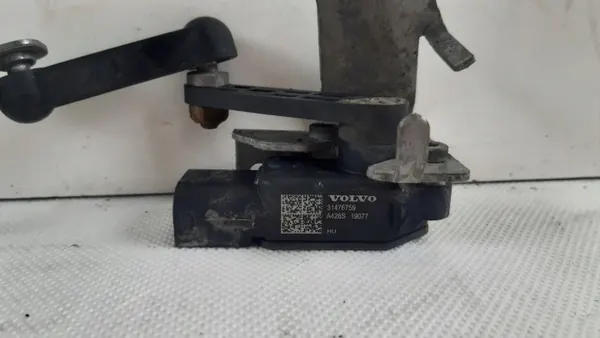 Volvo V60 II Niveausensor Hinten OEM 32246632, 31476759 image 5