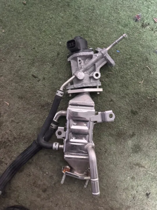 Arrefecedor EGR Toyota OEM 255456 - Estado Usado image 3