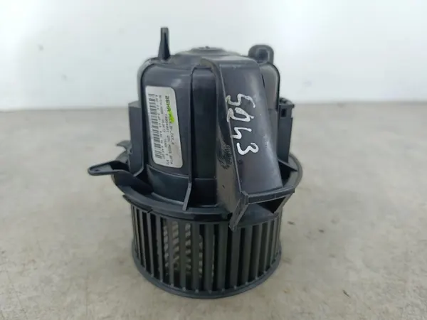 Blästerfläkt OEM T4054001 BEHR Citroen DS3 1.6 THP image 2