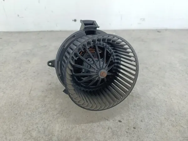 Blästerfläkt OEM T4054001 BEHR Citroen DS3 1.6 THP image 6