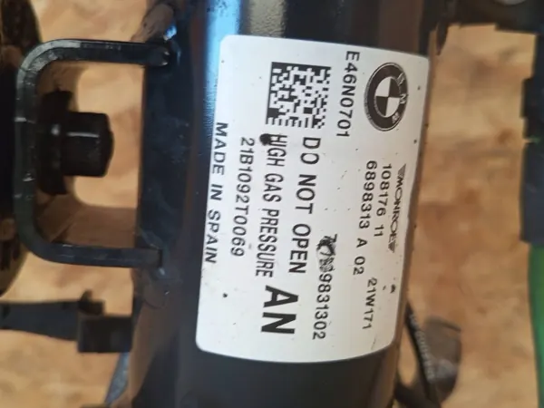 BMW OE 6878609 6898313 Vorderer Linker Federbeindom image 9