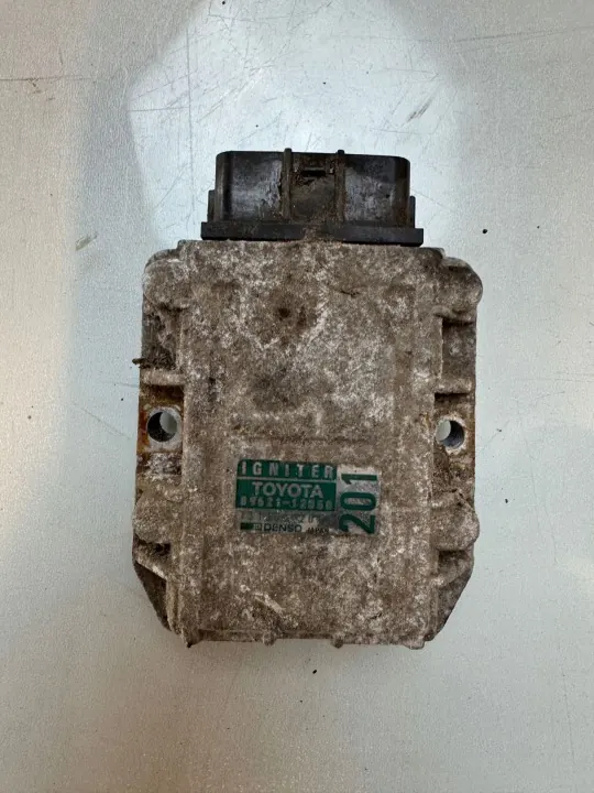 Lexus LS 400 Ontstekingsmodule OEM 8962112050 image 2