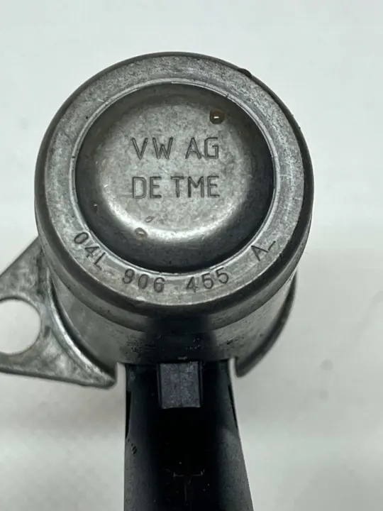 Válvula de control de aceite OEM 04L906455A 2.0 TDI image 3