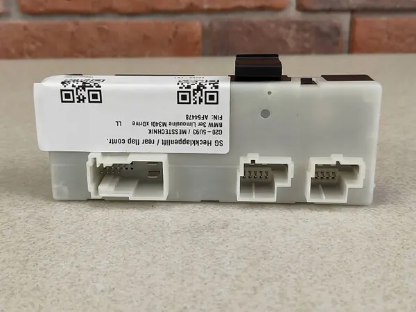 Module de contrôle de coffre BMW OEM 9491418 image 4