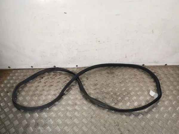Junta de porta-malas Jaguar F-Pace OEM FPACEBAGAZINESGUMA image 2