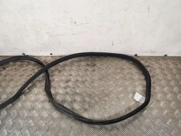 Junta de porta-malas Jaguar F-Pace OEM FPACEBAGAZINESGUMA image 3