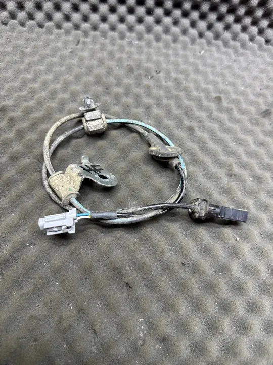 Capteur ABS Avant Droit Subaru image 1