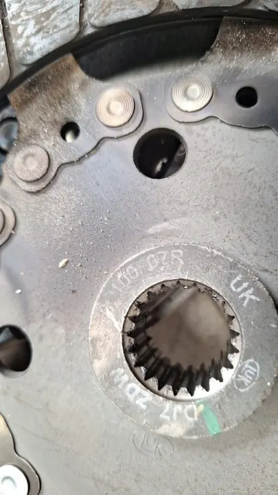 Volante de duplo massa Renault Kangoo IV 1.5 DCI image 5