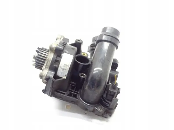 Vattenpump Audi A4 B8 A5 8T 1.8TFSI image 3