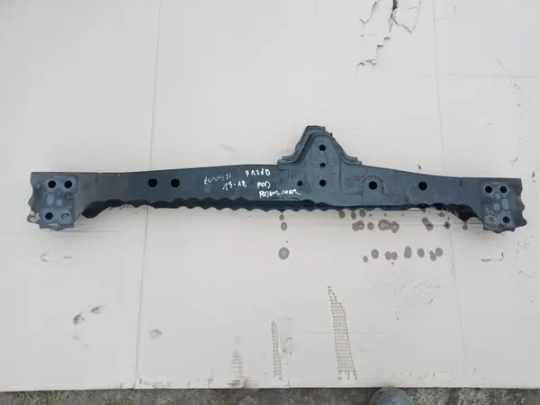 Traverse inférieure Toyota AURIS II 13-18 OEM image 2