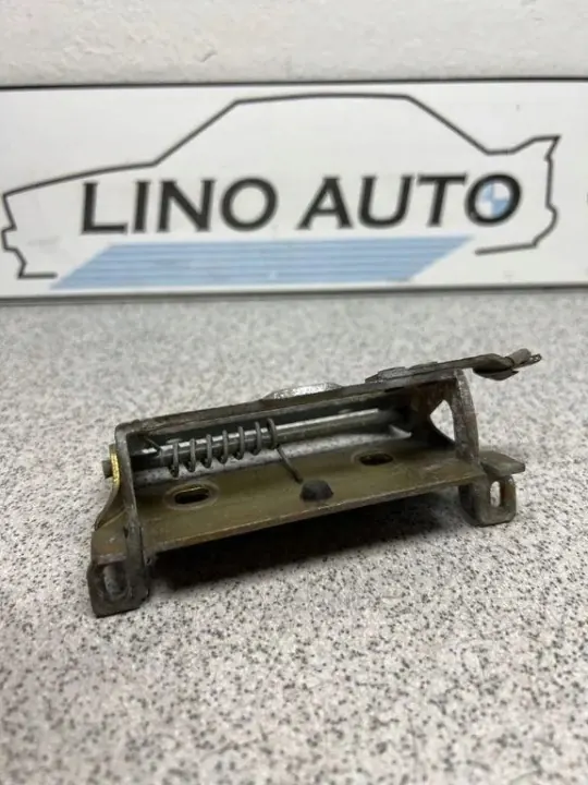 Poignée intérieure droite arrière OEM 1808764 BMW 5 E28 image 4