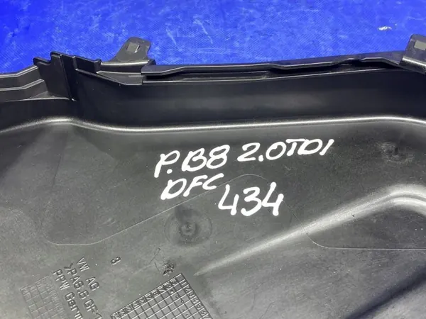 Jakoketjun kansi OEM 04L109107F VW Passat B8 2.0 TDI image 10