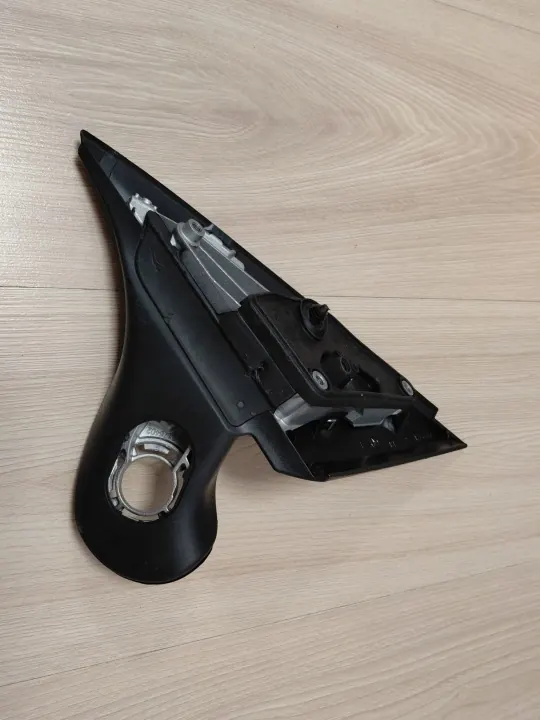 Triangle de fixation rétroviseur droit Mercedes GLC W253 OEM image 4