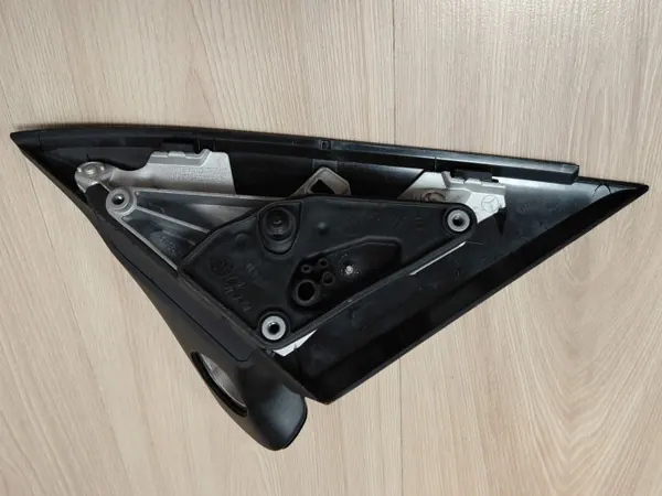 Triangle de fixation rétroviseur droit Mercedes GLC W253 OEM image 5