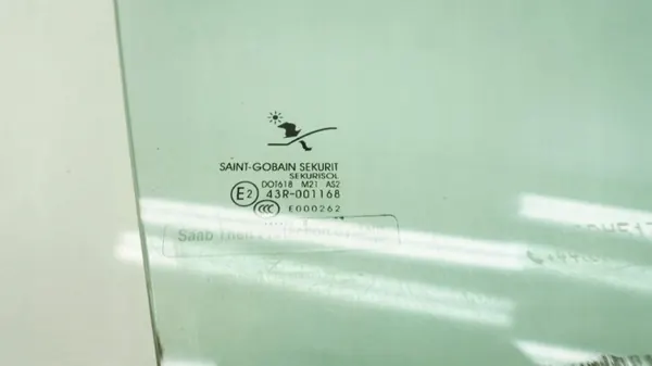 Saab 9-3 Cabrio Höger Framdörrsfönster OEM MMAUTKO-27378- image 4