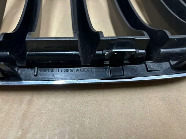 BMW X3 F25 Grille Kidney 51117338571 51117338572 image 3