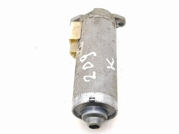 BMW 7 E65 E66 Sätmotor 2004 OEM 1214001 image 4