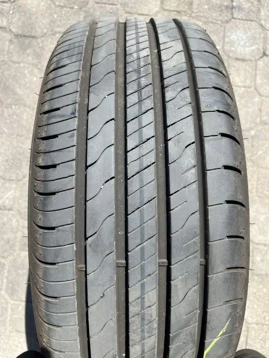 Goodyear EfficientGrip Performance 2 205/55R16 91V Occasion image 2