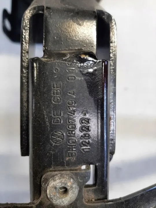 VW GOLF VIII Etupuskuri Vahvistus 5H0807651E image 2