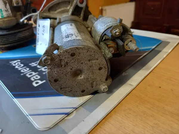 Motor de arranque Citroen C3 1.4B 12r image 2