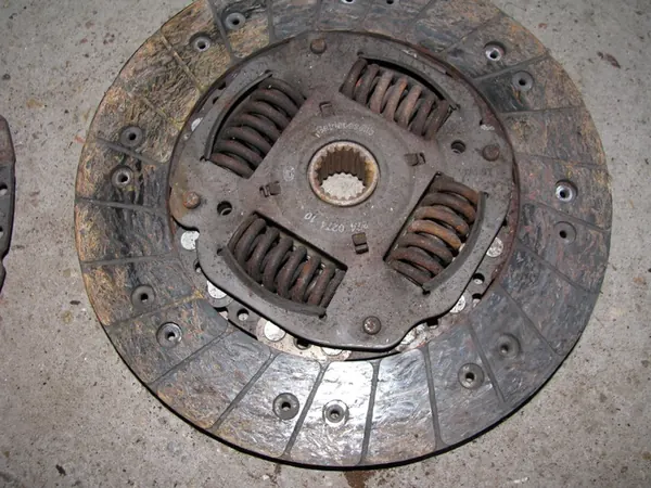 OPEL VIVARO A 06 R 1.9 DI Kytkinosa OEM image 4