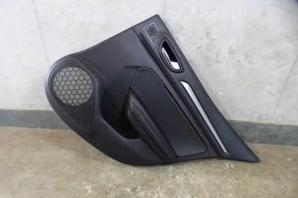 Renault Megane IV Dörrklädsel OEM 829A00823R Höger Bak image 2