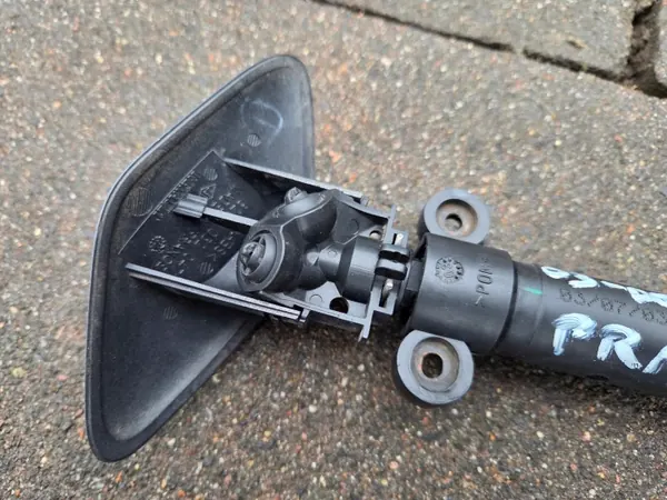 OEM 8200032047 Höger Sprutare+Plug Renault Espace IV image 4
