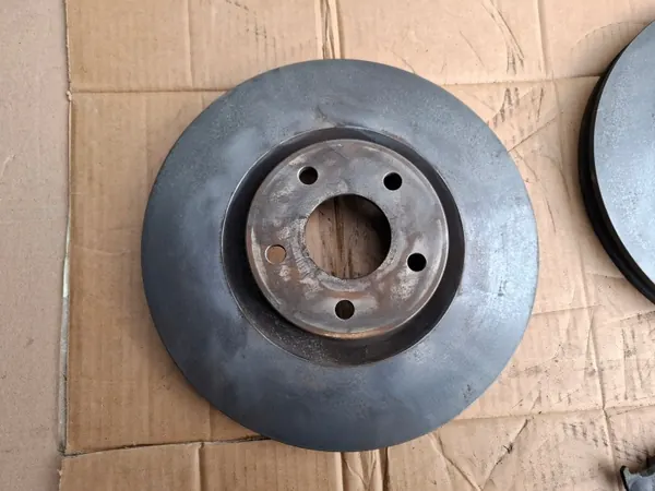 Discos de freno delanteros Ford OEM JX61-1125-BEB (Usados) image 6