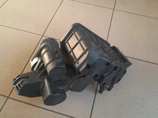 Polttoainehöyrysuodatin OEM 68152022AB - Jeep image 3