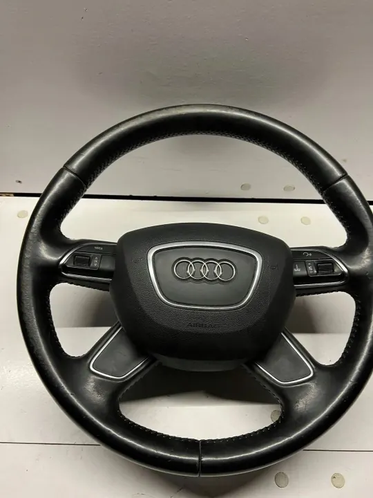 Käytetty Audi OE Ohjauspyörä YQP4268 A4 S4 B8 image 2