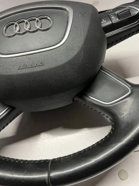 Käytetty Audi OE Ohjauspyörä YQP4268 A4 S4 B8 image 8