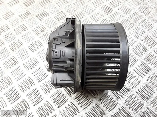 Moteur de soufflante chauffage FORD OEM VP8E2H18456AA image 3