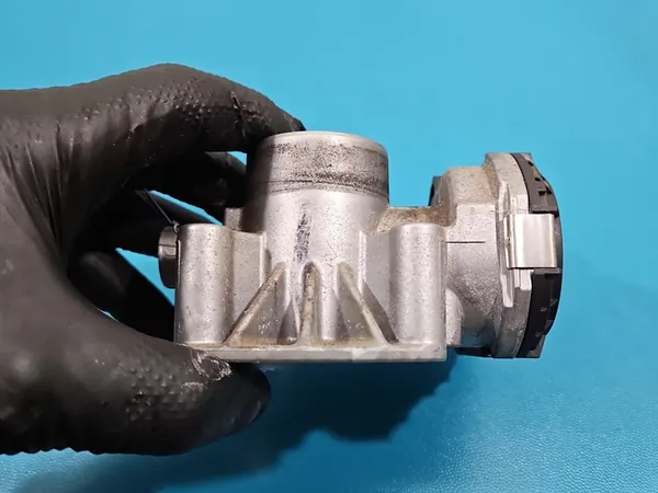 Drosselklappe Toyota Yaris III 1.0 VVTI 22030-0Q020 image 6