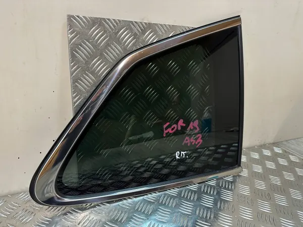 OEM SUBARU FORESTER V 19- Cristal trasero derecho cromado image 2