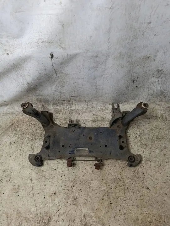 Volvo V40 II R-Design 2.0 T3 Cuna OEM 37L1G2285441 image 2