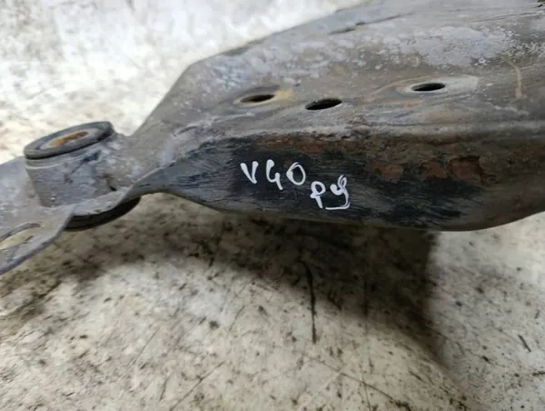 Volvo V40 II R-Design 2.0 T3 Cuna OEM 37L1G2285441 image 7