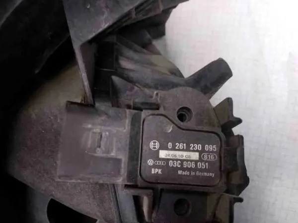 Colector admissão VW OEM 036129709 Golf V 1.4L image 3
