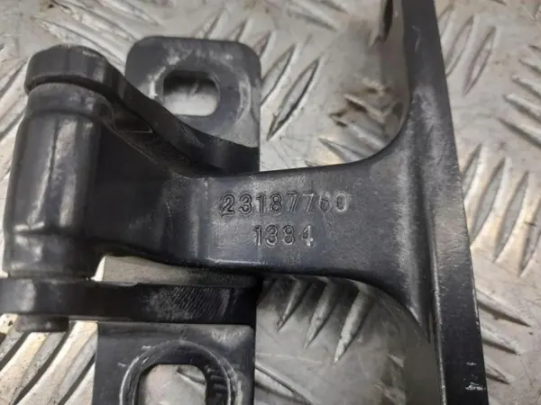 Bisagra maletero trasero derecho OEM 23187760 Chevrolet Corvette C7 image 5