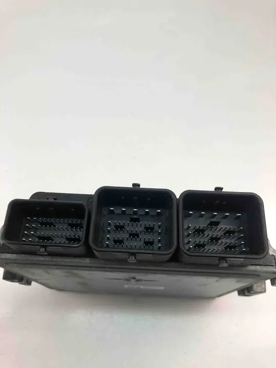 Unité de contrôle moteur Volvo S180134102B image 3