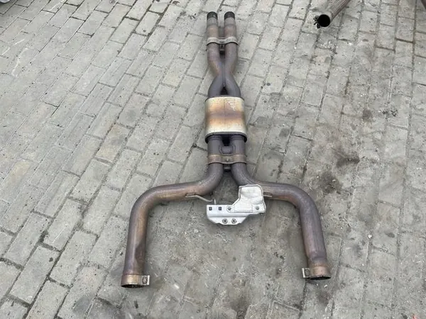 Tuyau d'échappement central Maserati Ghibli OEM image 3