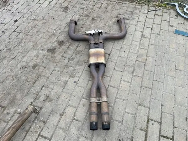 Tuyau d'échappement central Maserati Ghibli OEM image 4