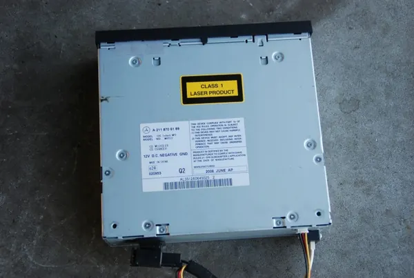 OEM A2118706189 Lecteur CD Mercedes W164 image 3