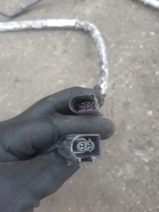Audi AdBlue-putket OEM 4G0131984AH 04L131984C image 6