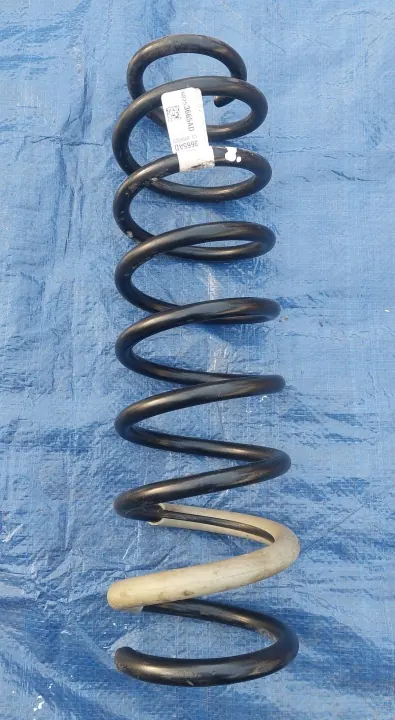 Voorveer OEM 68253665AD NR8 voor Jeep Wrangler JL image 2
