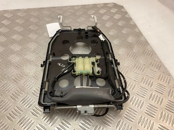 Volvo XC90 stoljusteringsmotor - Begagnad OEM-del image 7