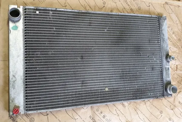 BMW Vattensradiator OE 17 11 7 792 832 image 5