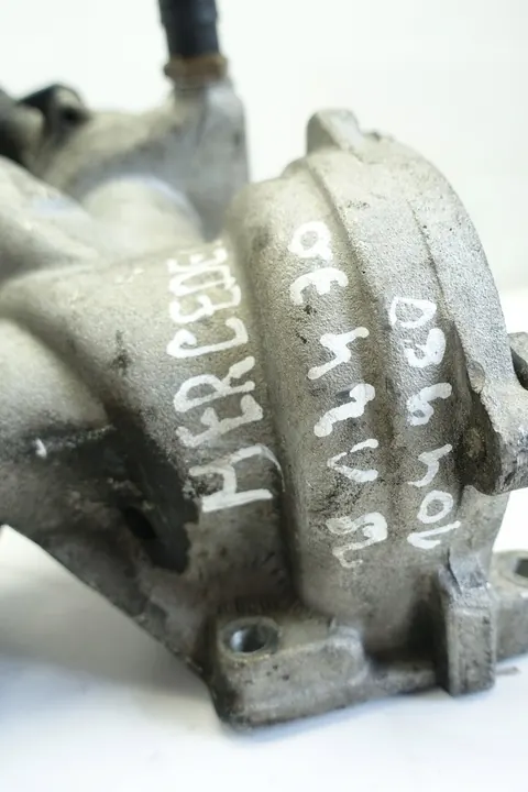 Vattenpump Termostat Mercedes-Benz image 4