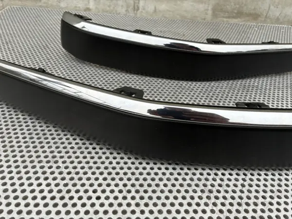 OEM 9647545277 Garniture Chrome Pare-choc Arrière Droit image 3