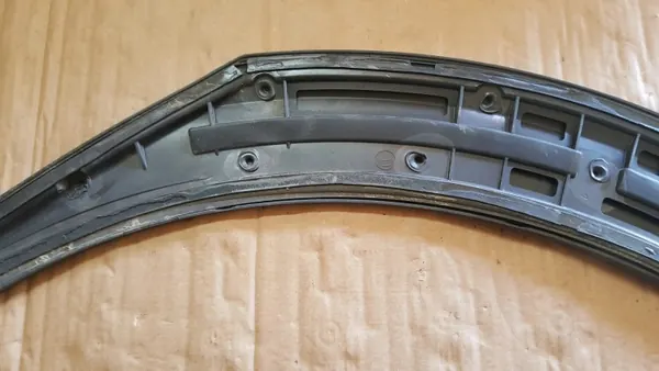 Volkswagen Taigo Salpicadero trasero derecho OEM 2G7854818B LLU image 9